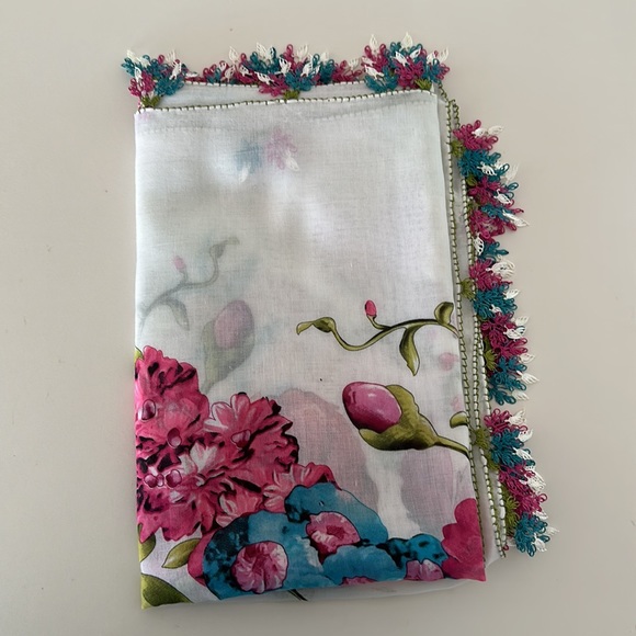 Handmade Needlework Lace Scarf - Picture 7 of 7